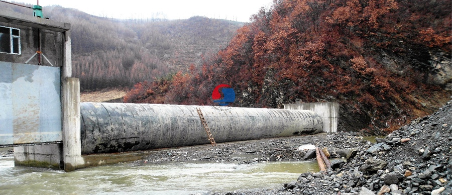 坝长40m，坝高3m，电站枕式充气橡胶坝